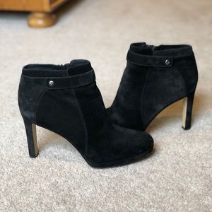 Size 12 Via Spiga heeled booties